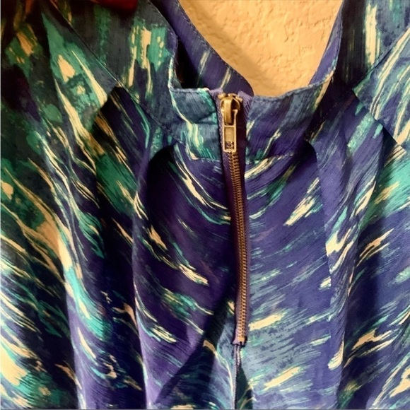 NWT Teal Blue Blouse XS Hot in Hollywood Cold Shoulder Layered Bell Sleeves - Picture 11 of 16